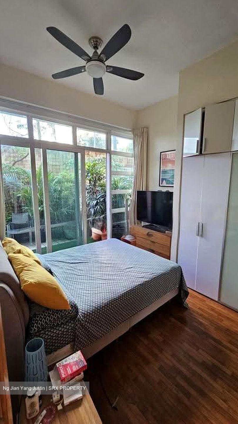 Goldenhill Park Condominium (D20), Condominium #618834681